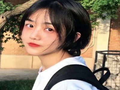 少妇被大黑捧猛烈进出A片,网络风波：隐私边界引深思